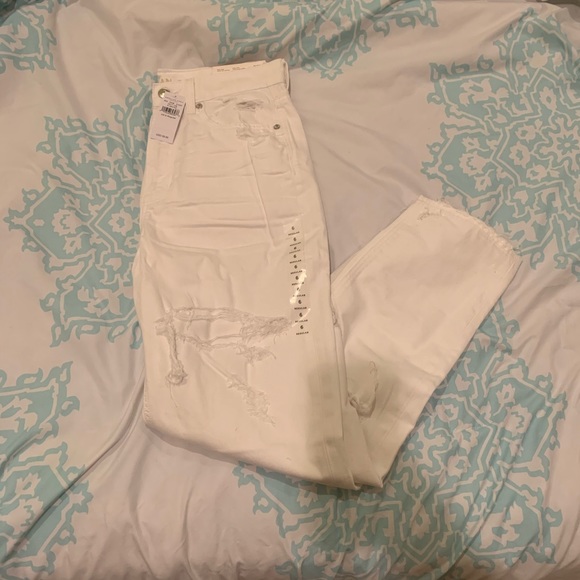 American Eagle Mom Jean - Picture 4 of 16